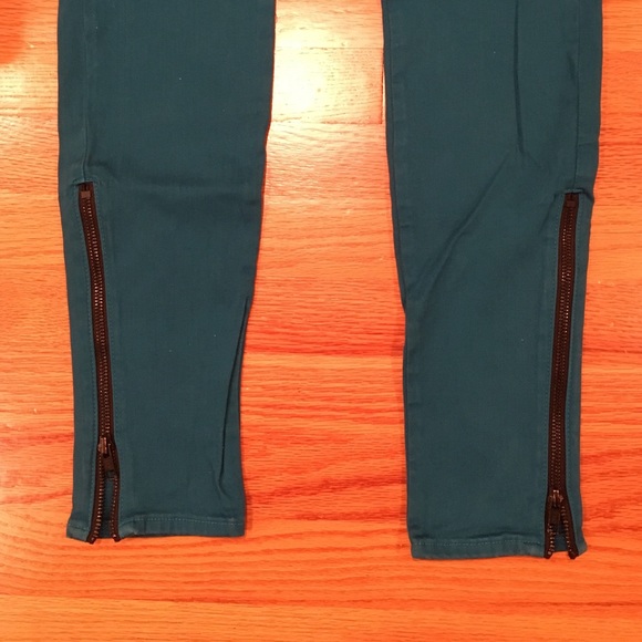HOST PICK J Brand Teal jeans w/ bottom zippers - Picture 3 of 7