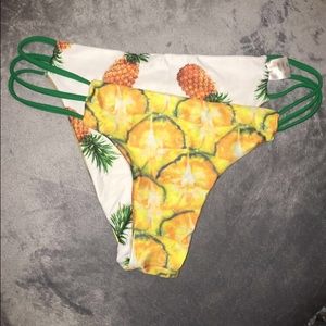 Reversible trendy bikini!