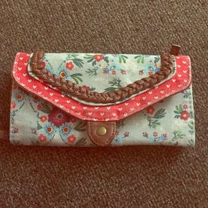 Sale Only Today!!New boho style linen clutch. NWOT