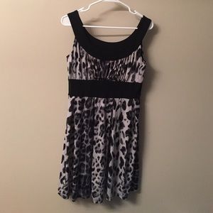 Ronni Nicole size 6 dress