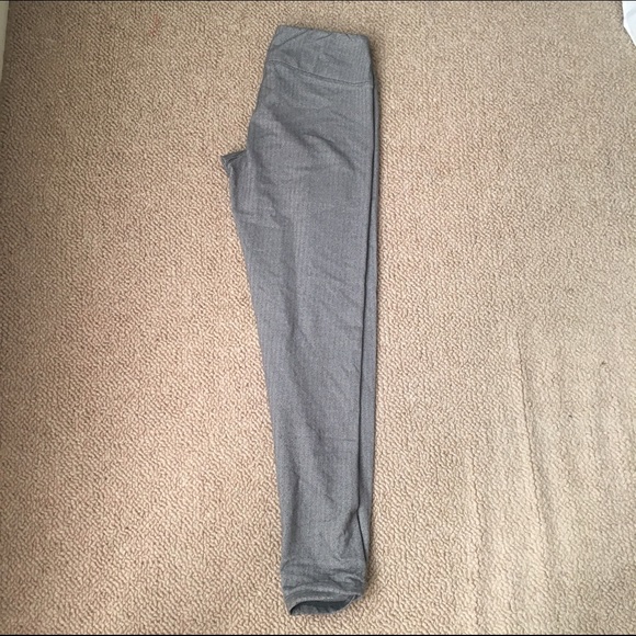 Athletic leggings