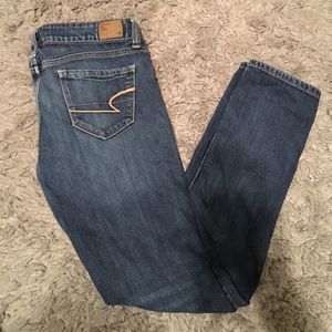 American Eagle Medium Wash Skinny Jeans