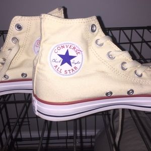 Size 8 high top converse