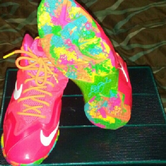 Nike lebron's fruity pebbles