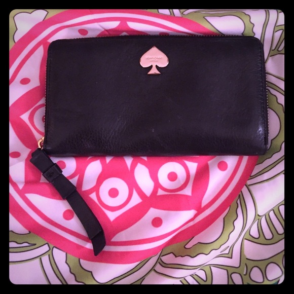 🎉SALE🎉AUTHENTIC Kate Spade Wallet