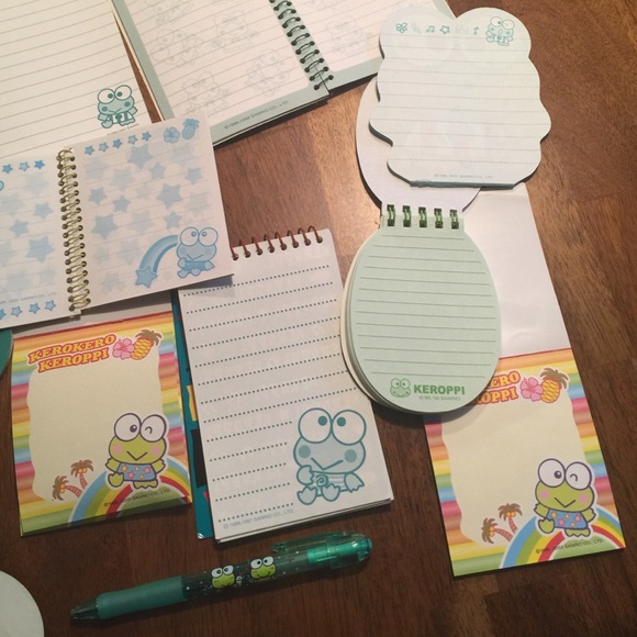 💜Bundle @malulo68💜Sanrio Keroppi Note Pad Bundle - Picture 3 of 4