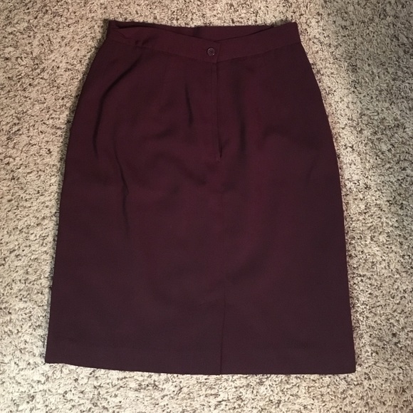 Adolfo Studio Pencil Skirt - Picture 3 of 4