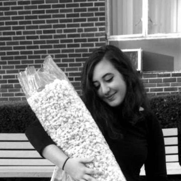 Meet your Posher, Julia