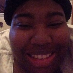 Meet your Posher, Sannisa