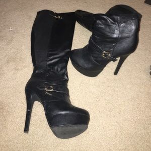 Heeled boots