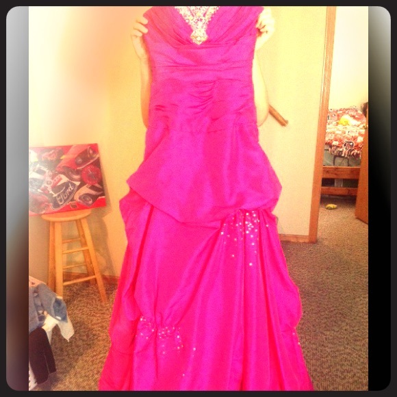 Dresses & Skirts - Prom/Homecoming Dress