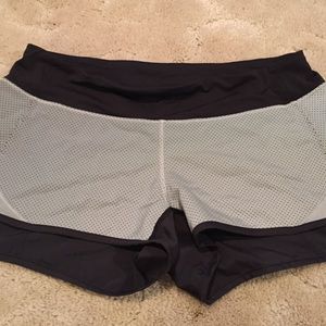 Reflective running shorts