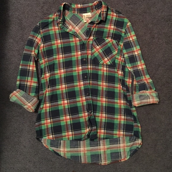 Tops - Plaid button up