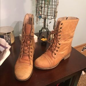 Steve Madden TROOPA combat boots