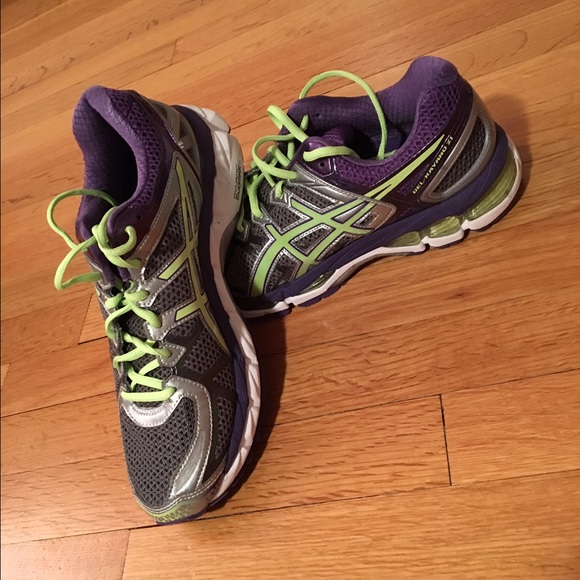 Size 10 Asics Gel Kayano