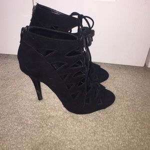 Chinese laundry suede strappy heels!