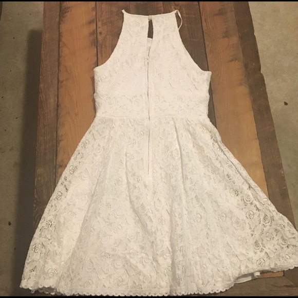 White boutique dress - Picture 1 of 2