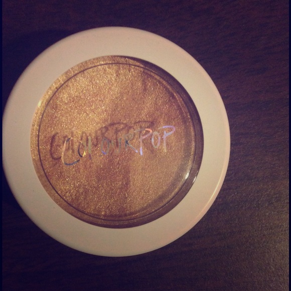 Colourpop highlighter