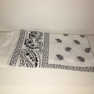White/Black Bandana