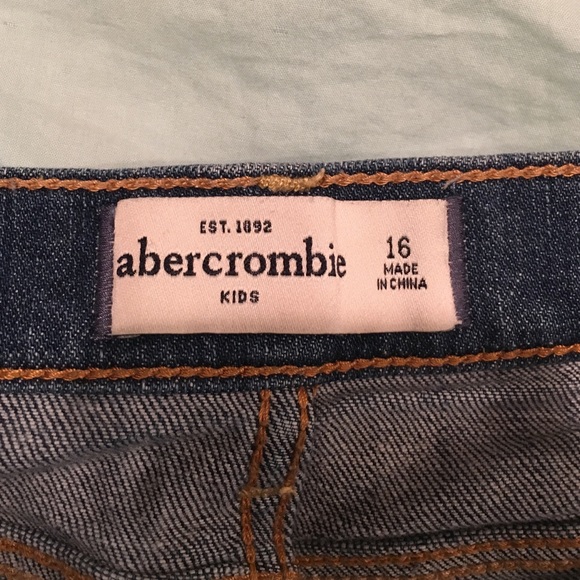 Abercrombie Shorts - Picture 4 of 4