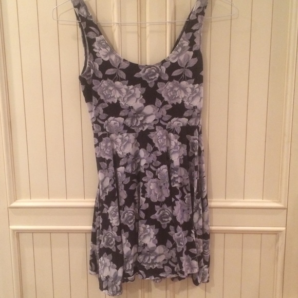 💫sale💫Rose Skater Dress