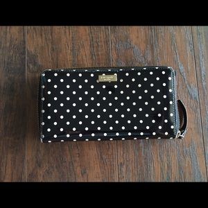 Kate Spade polka dot wallet