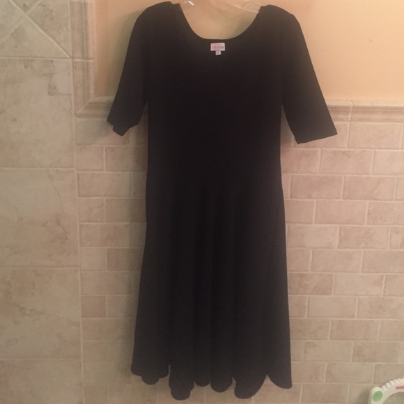 XL LuLaRoe Nicole Black textured dress Unicorn!