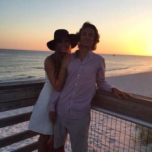 Meet your Posher, Alexis