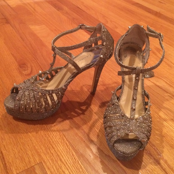 Gianni Bini studded gold heels