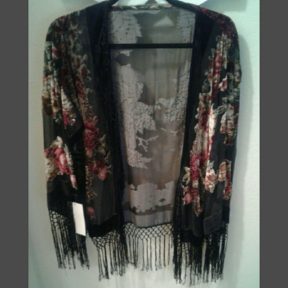 Sherry black velvet kimono with fringe