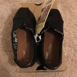 New Toms Toddler 6.5 Black Glitter