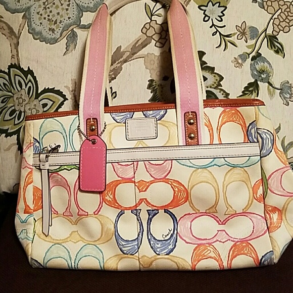 Cute Coach bag.    SOLD