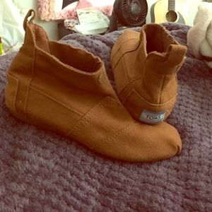 toms booties .. vegan..limited edition