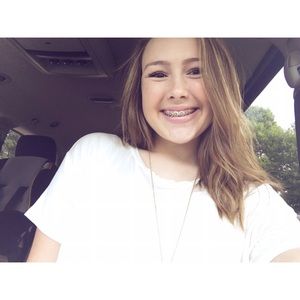 Meet your Posher, Caitlyn