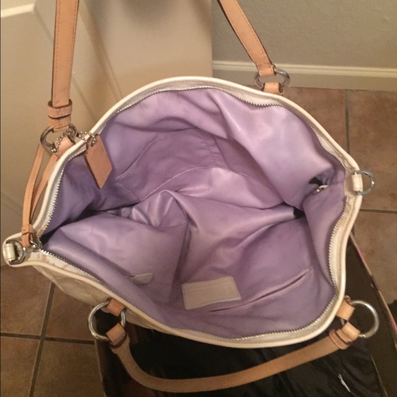 SOLD LOCALLY- Auth Coach Off White Vinyl Bag - Picture 2 of 3