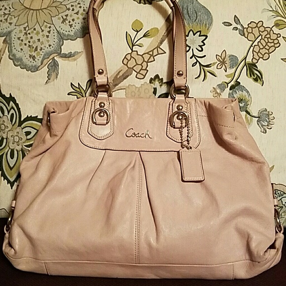 Light pink leather Coach bag