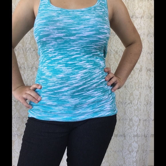 Patterned tank top NWOT