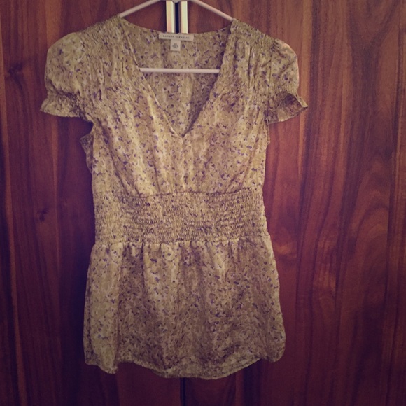 Banana republic floral shirt DONATED - Picture 1 of 4