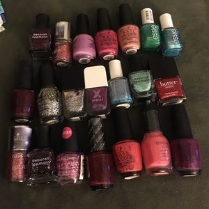 21 nail polishes. Most used. A few are unopened