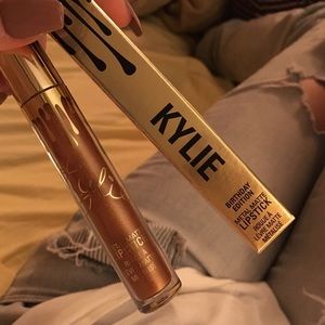 Kylie Cosmetics Lord Metal Matte Lipstick ✨