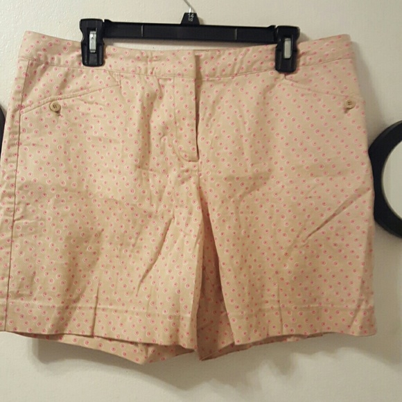Cute tan and pink short