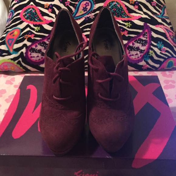 Women heels