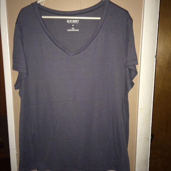 Old Navy tee