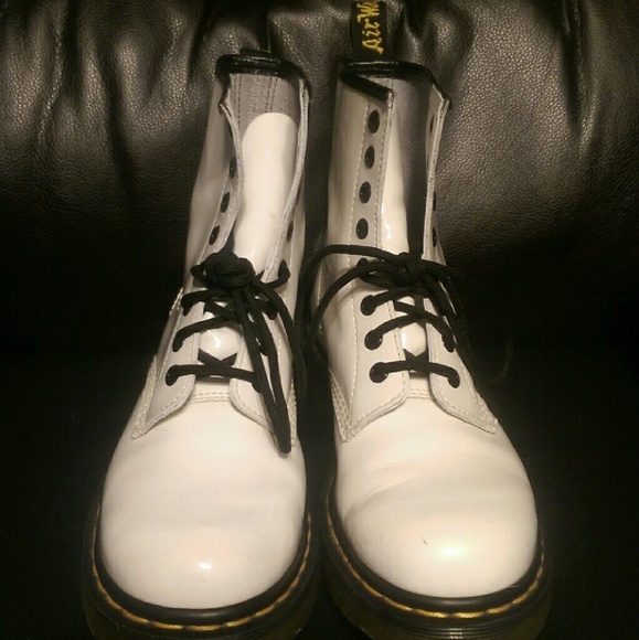 White ankle Dr Marten 1960 boot