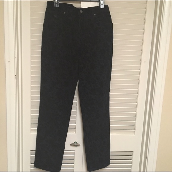 Gloria Vanderbilt Deep Blue Velvet Burnout Jeans