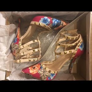 Wild Diva Adora Pink Floral Fabric Heels