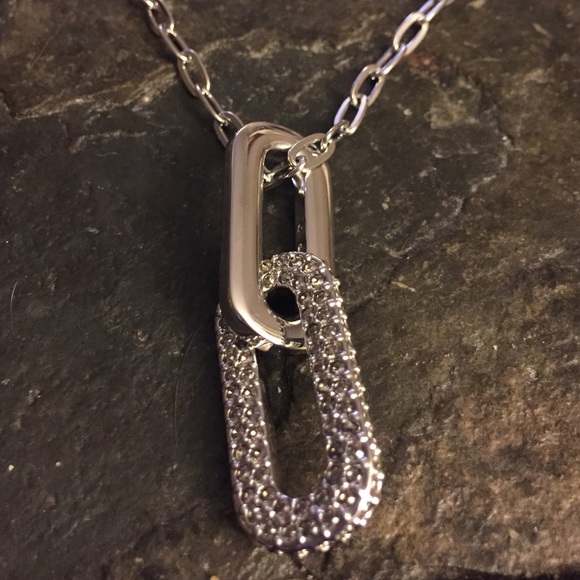 Swarovski chain necklace. Rhodium plated 18 inches - Picture 2 of 2