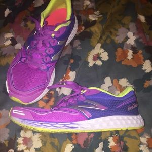 Fresh foam new balance tennis shoes