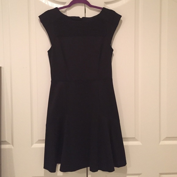 NWOT Banana Republic black dress size 8