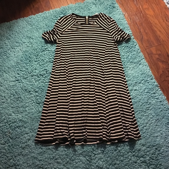 Abercrombie & Fitch Dresses & Skirts - Short Sleeve Dress